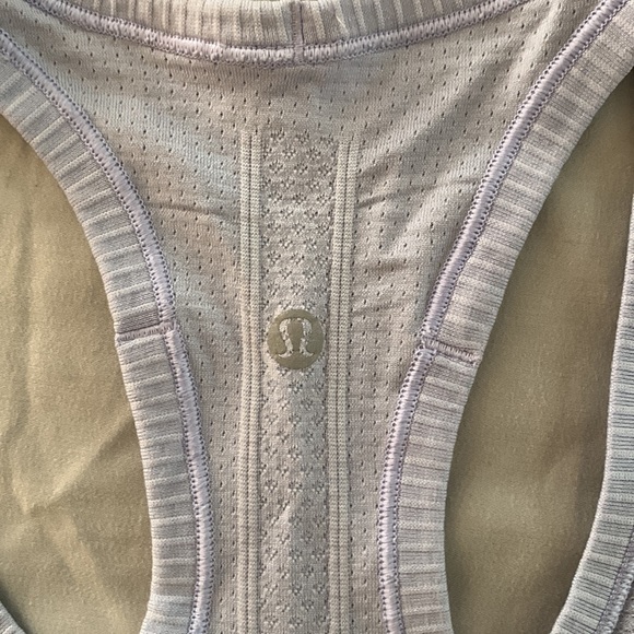 Lulu swiftly tank - Picture 3 of 3